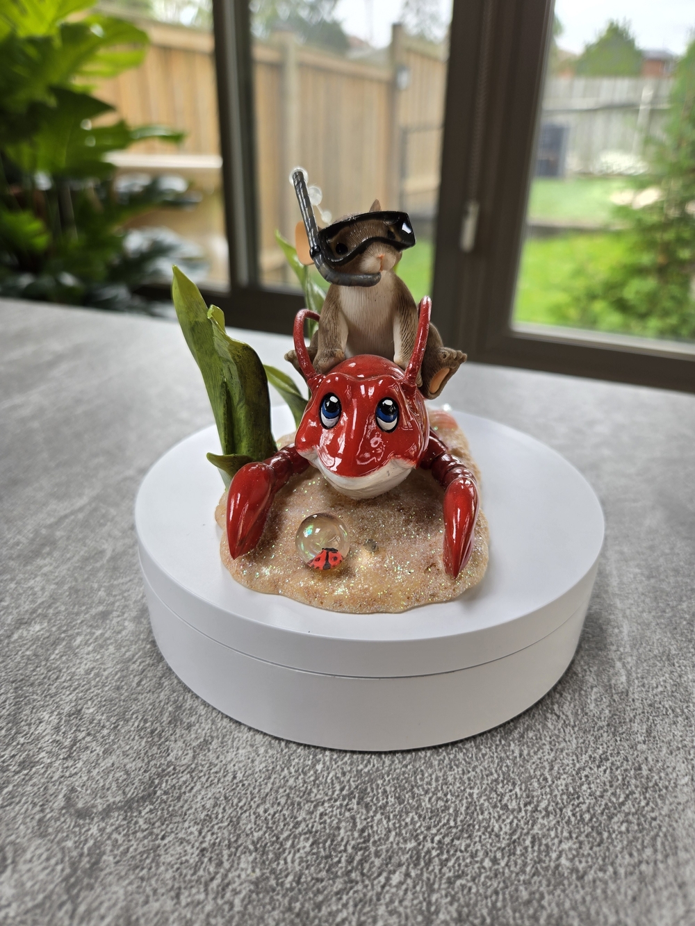 Fitz and Floyd Charming Tails Figurine - "Friendship Is A Snap"